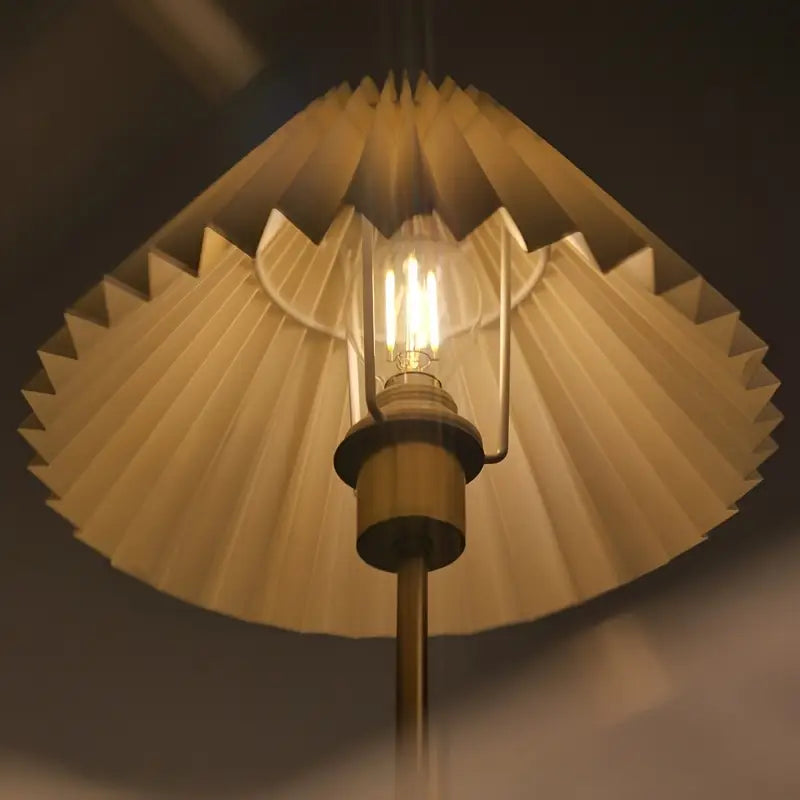 Retro Recharge Glow Lamp - Telescopic Alexa Elegance