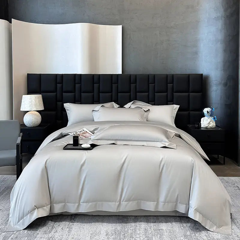 Moonlit Silver-Grey Egyptian Cotton Bedding Set – 4-Piece
