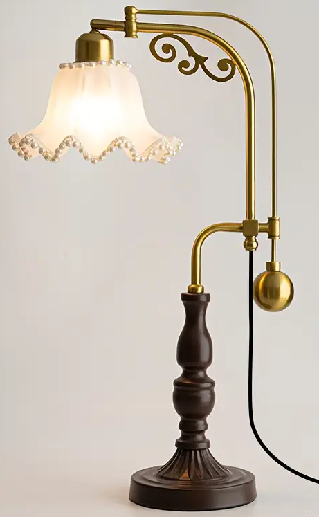 Vintage Brass Table Lamp – Golden Heritage