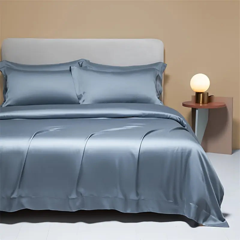 Azure Luxury Satin Queen Bedding – Metallic Glow 4pc